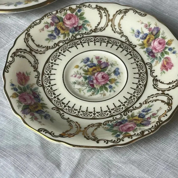 Rosenthal Continental Ivory Queens Bouquet footed demitasse cup and saucer - Picture 9 of 9